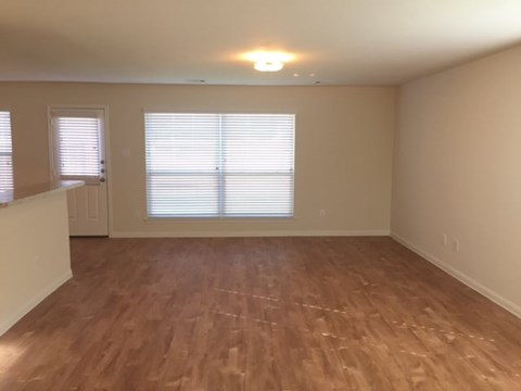 Floor plan for 3 beds, 2.5 baths, 1970 sqft