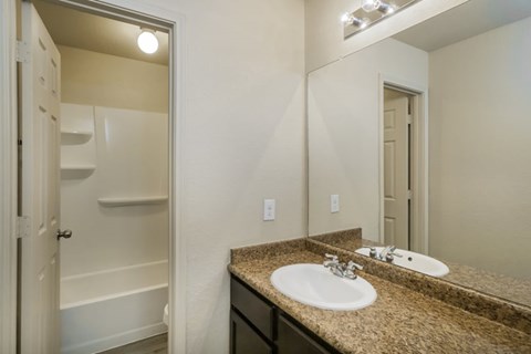 Floor plan for 3 beds, 2.5 baths, 1645 sqft