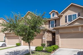 Houston apartment for rent - Source URL: https://medialibrarycf.entrata.com/19285/MLv3/3/27/2024/08/06/010716/66b274646f4470.13286265839.jpg