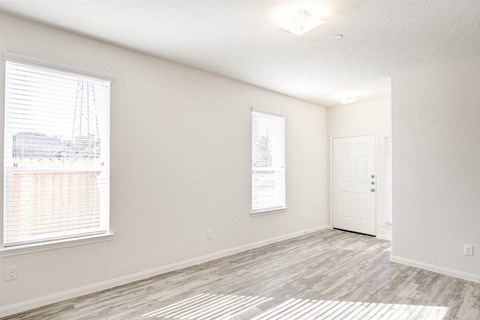 Floor plan for 4 beds, 2.5 baths, 1724 sqft