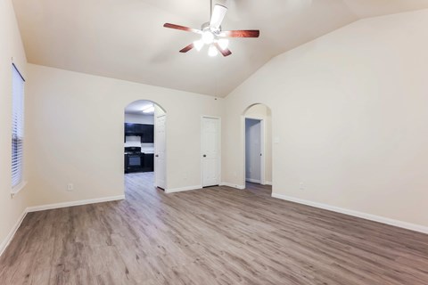 Floor plan for 3 beds, 2.5 baths, 1639 sqft