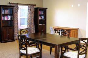Decatur apartment for rent - Clubhouse indoor seating area