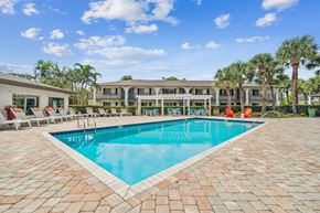 Palm Bay apartment for rent - Resort Style Pool with Sundeck