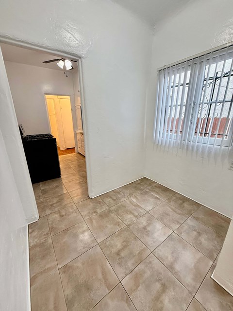 Floor plan for 1 bed, 1 bath