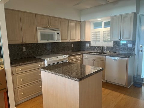 Floor plan for 2 beds, 2 baths, 1200 sqft