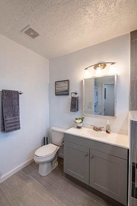 Floor plan for 2 beds, 1 bath, 900 sqft