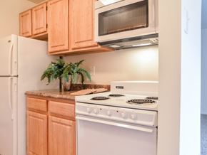 Frederick apartment for rent - Source URL: https://medialibrarycf.entrata.com/12530/MLv3/3/27/2022/2/24/3700/5653929bf1549190.jpg