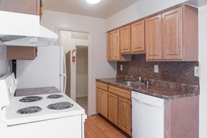 Baltimore apartment for rent - Source URL: https://medialibrarycf.entrata.com/12530/MLv3/3/27/2022/2/24/3967/5ce2df9e484646.99291274596.jpg