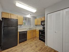 Jacksonville apartment for rent - Source URL: https://medialibrarycf.entrata.com/12530/MLv3/3/27/2022/2/24/4317/5f072f303cca82.29617681981.jpg