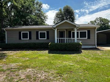 Deridder house for rent - 105 Cardinal Street