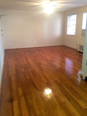 Washington apartment for rent - a living room with a hard wood floor