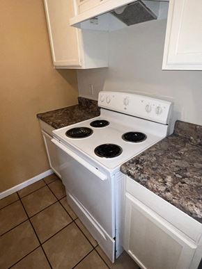 Long Beach apartment for rent - the kitchen has a stove and counter top