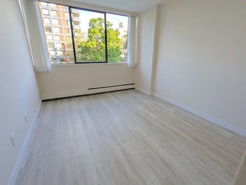Floor plan for 2 beds, 1 bath, 845 sqft
