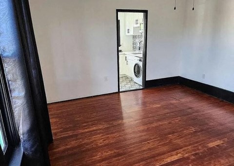 Floor plan for 1 bed, 1 bath, 360 sqft