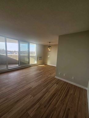 London house for rent - 1612-1105 Jalna Blvd