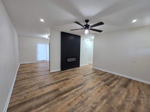 Floor plan for 3 beds, 2 baths, 1062 sqft