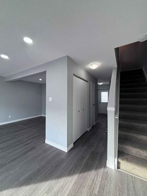 London house for rent - 6-595 Third St