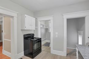 Columbus house for rent - 30 East Oakland Ave.