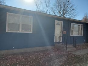 Clinton house for rent - 402 Flora