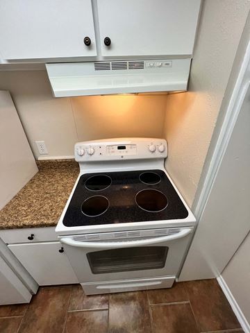 Lafayette apartment for rent - a kitchen with an oven and a counter top