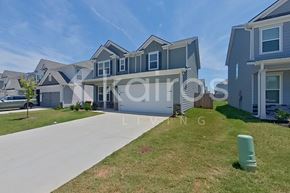 Warner Robins house for rent - 141 English Oak Ln