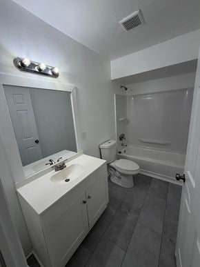Fort Myers apartment for rent - A bathroom with a white sink and a white toilet.