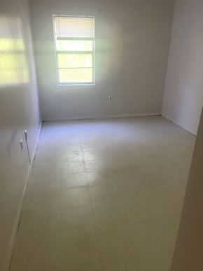 Waynesboro apartment for rent - an empty room with white walls and a window
