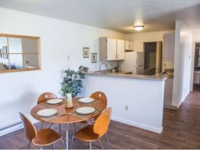 Spokane Valley apartment for rent - Source URL: https://medialibrarycf.entrata.com/11471/MLv3/3/27/2022/2/24/28154/5dfb8f48100451.07978496910.jpg