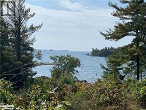 The Archipelago (Archipelago South) house for rent - a view of the lake from the deck