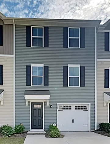 Fort Mill house for rent - a gray house with a white garage door