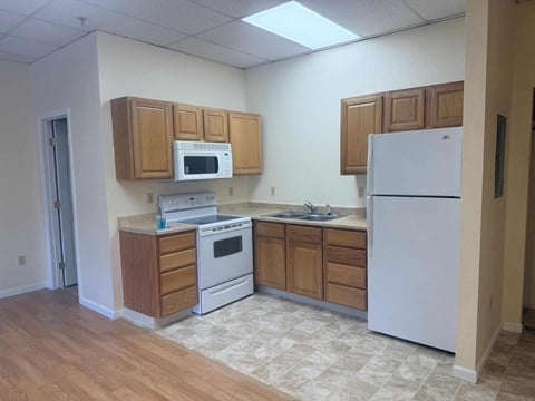 Floor plan for 1 bed, 1 bath, 650 sqft