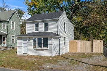 Mount Royal house for rent - 16 Berkley Road