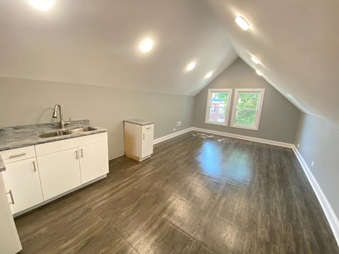 Floor plan for 1 bed, 1 bath, 450 sqft