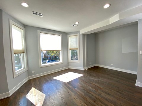 Floor plan for 3 beds, 1 bath, 1100 sqft