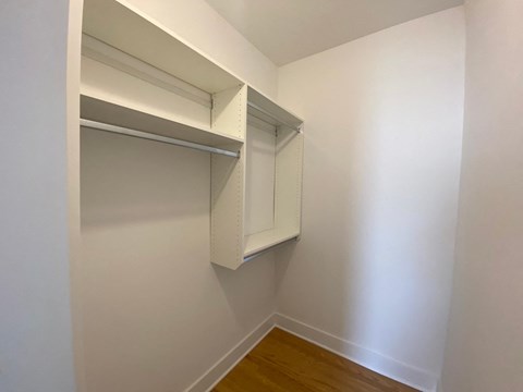 Floor plan for 2 beds, 1 bath, 770 sqft