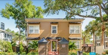 Tampa apartment for rent - House number 611 is for sale.