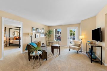Murfreesboro apartment for rent - a living room with a couch and a tv