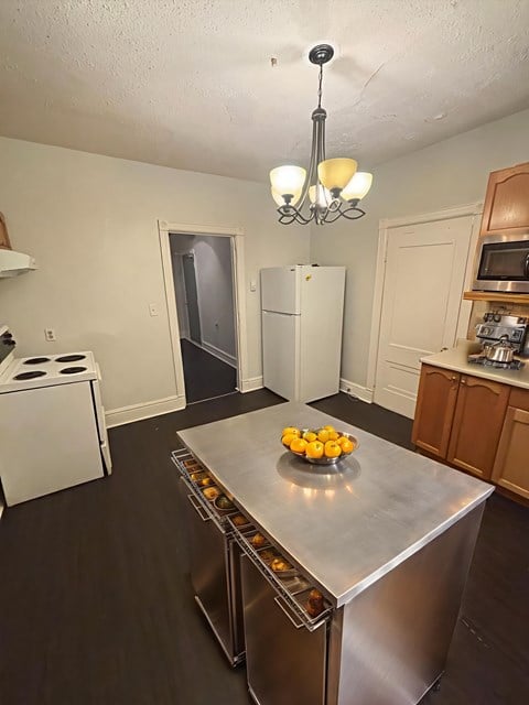 Floor plan for 1 bed, 1 bath