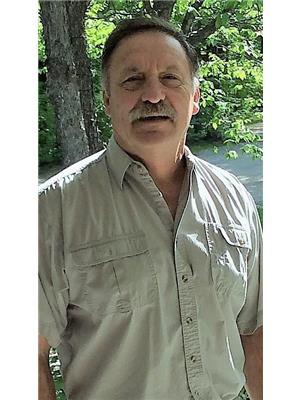 DENNIS HAUCK, Royal LePage In Touch Realty