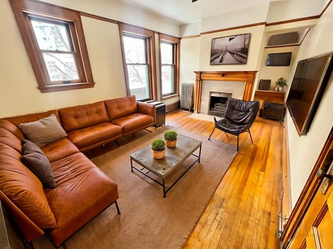 Floor plan for 1 bed, 1 bath
