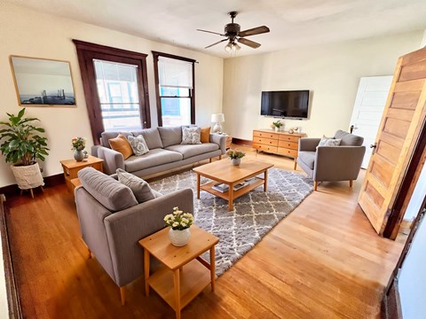 Floor plan for 1 bed, 1 bath, 720 sqft