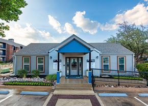 Lewisville apartment for rent - Source URL: https://medialibrarycf.entrata.com/10214/MLv3/3/27/2022/07/25/021818/62defa8a146b70.15522893124.jpg