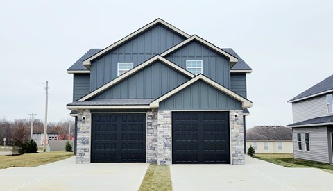 Floor plan for 3 beds, 3 baths, 1426 sqft