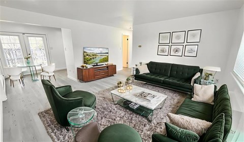 Floor plan for 2 beds, 1 bath, 725 sqft