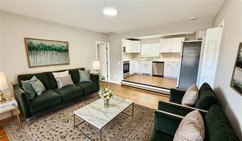 Floor plan for 2 beds, 2 baths, 868 sqft
