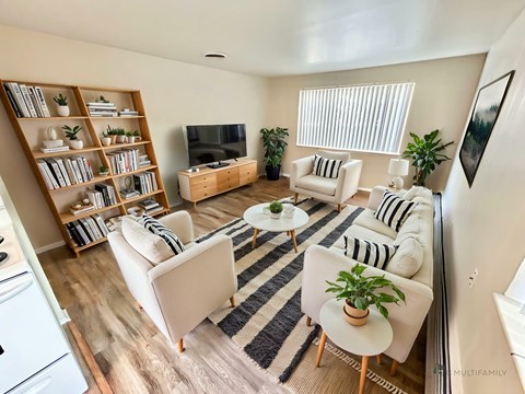 Floor plan for 1 bed, 1 bath, 600 sqft