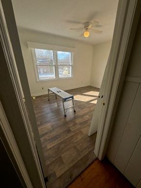 Mount Airy house for rent - A room with a table and chairs in it.