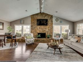 Farmers Branch apartment for rent - Source URL: https://medialibrarycf.entrata.com/2648/MLv3/3/27/2022/2/24/22588/5faafae1d65d38.77833917689.jpg