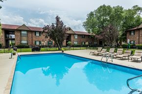 Little Rock apartment for rent - Pool and Courtyard Area