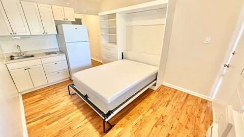 Floor plan for studio, 1 bath, 300 sqft